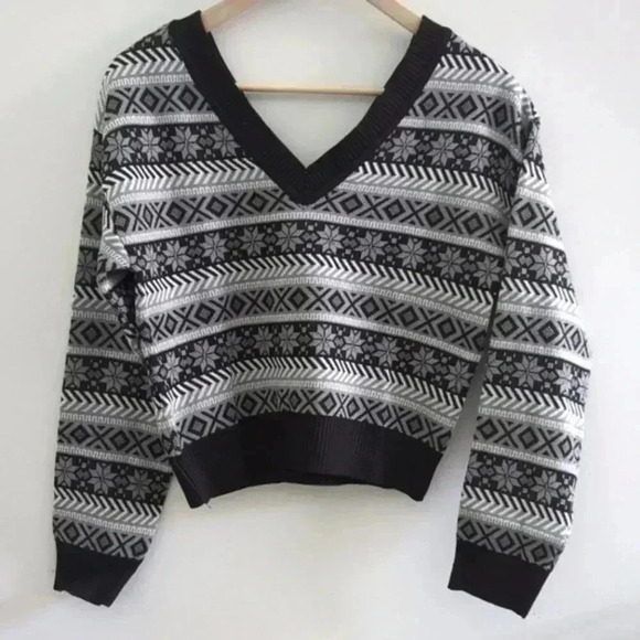 ZAFUL | Women's Black/Grey/White Patterned Drop  Shoulder Plunging Crop … - Picture 1 of 4